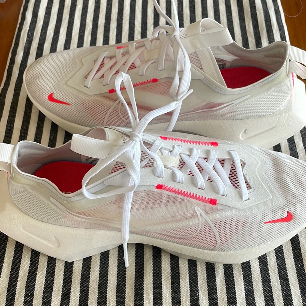Nike Vista Lite 10